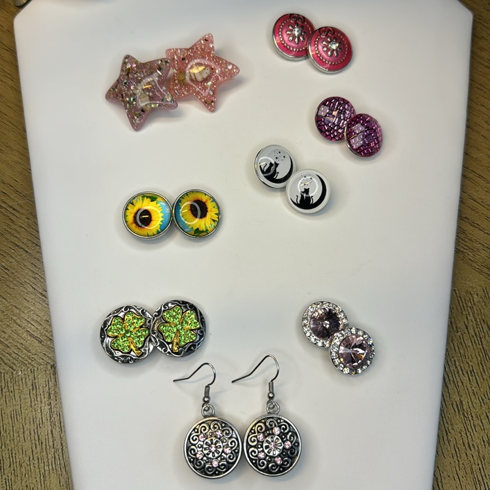 Interchangeable Snap Earring Set B - Picture 4 of 5
